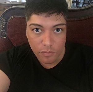 Meet your Posher, Bastian